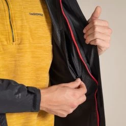 Craghoppers Men's Ossus Waterproof Jacket 17 Craghoppers Men's Ossus Waterproof Jacket -Outdoor Clothing Store 4 8Men sOssusWaterproofJacketBlackZipCloseUp