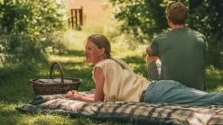 Outwell Camper Lux Single Sleeping Bag -Outdoor Clothing Store CamperLuxLeftAction