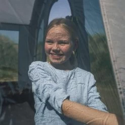 Outwell Colorado 6 Air Tent 19 Outwell Colorado 6 Air Tent -Outdoor Clothing Store Colorado6AirTentPackageAction2