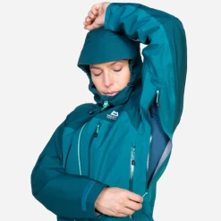 Mountain Equipment Women's Makalu Gore-Tex Jacket -Outdoor Clothing Store ME 006914 Makalu Womens Jacket ME 01591 Spruce Deep Teal Pit Zips 0385