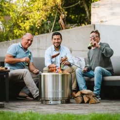 Bonfire + Stand 2.0 -Outdoor Clothing Store Parker Amstutz 092621 Europe September 2021 Promotional Images 71 1