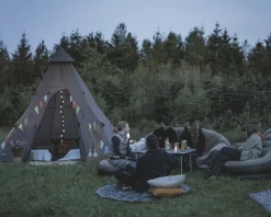 Easy Camp Rands Tipi -Outdoor Clothing Store Rands Tipi Action 2