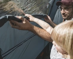 Easy Camp Skarvan 5 -Outdoor Clothing Store Skarvan 5 Action 2