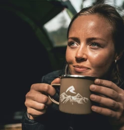 Robens Tongass Single Enamel Set 13 Robens Tongass Single Enamel Set -Outdoor Clothing Store Tongass Single Enamel Set Action 3