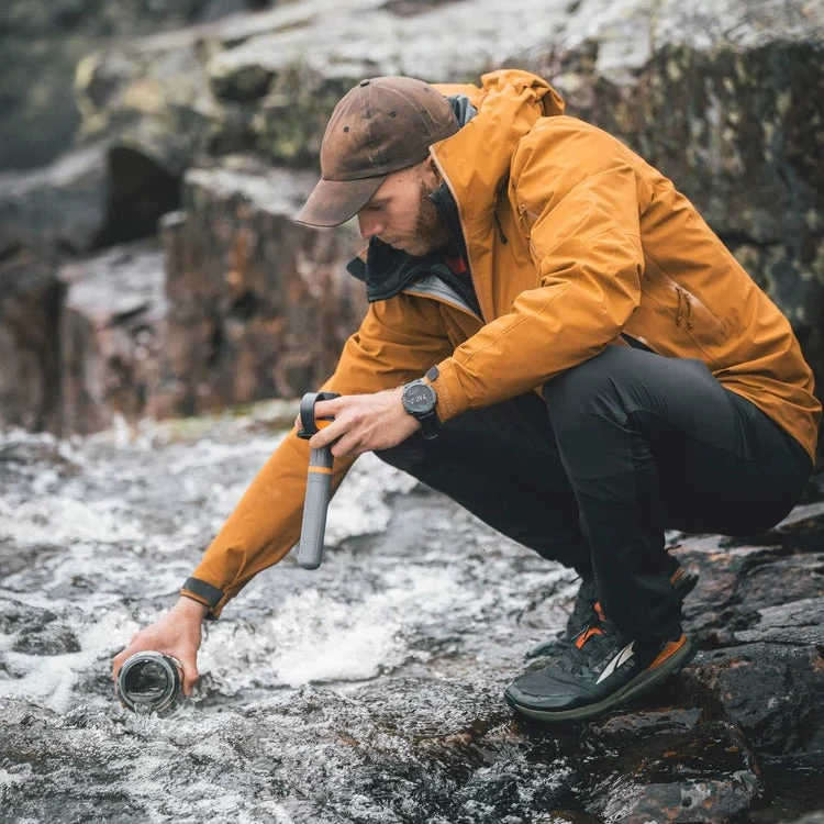 LIFESYSTEMS Water Purification Bottle 1L 2 LIFESYSTEMS Water Purification Bottle 1L - Image 2